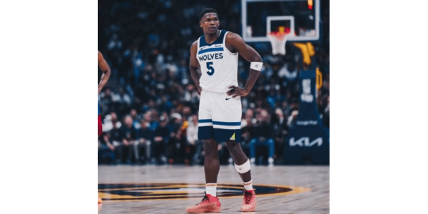 Edwards, de 22 años, lleva a los Timberwolves a derrotar a los Nuggets 106-99 Edwards, de 22 años, lleva a los Timberwolves a derrotar a los Nuggets 106-99