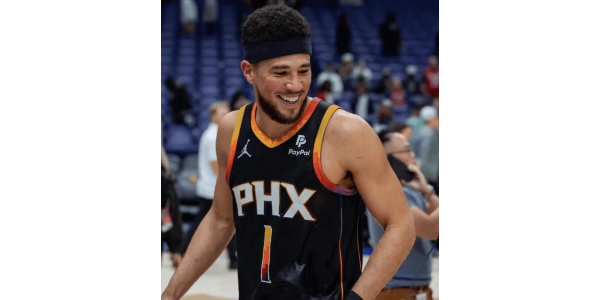 Suns VS Pelicans, Booker contribuyó con 50+ en tres juegos consecutivos Suns VS Pelicans, Booker contribuyó con 50+ en tres juegos consecutivos