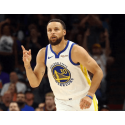 Stephen Curry, imperturbable ante la edad, continúa su legendaria trayectoria Stephen Curry, imperturbable ante la edad, continúa su legendaria trayectoria