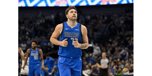 En el partido de Navidad, Doncic alcanza la marca de los 10.000 puntos En el partido de Navidad, Doncic alcanza la marca de los 10.000 puntos