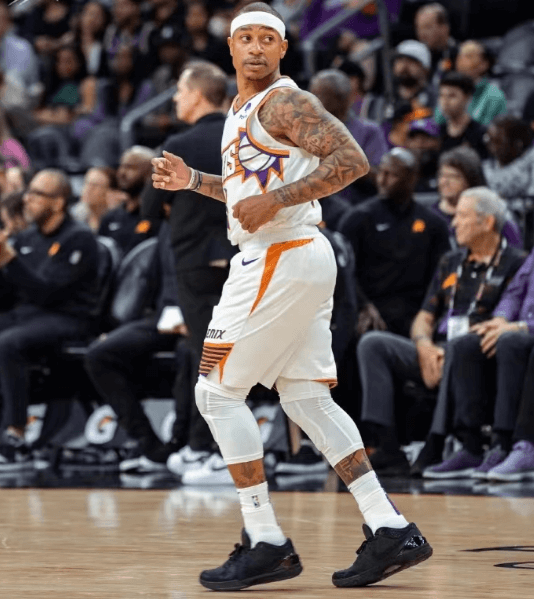 Isaiah Thomas regresa al juego de la NBA