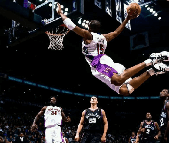 Los Raptors retirarán la camiseta número 15 de Carter