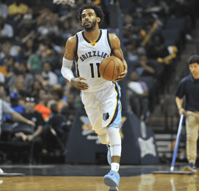 Los Timberwolves renuevan anticipadamente a Mike Conley, de 37 años