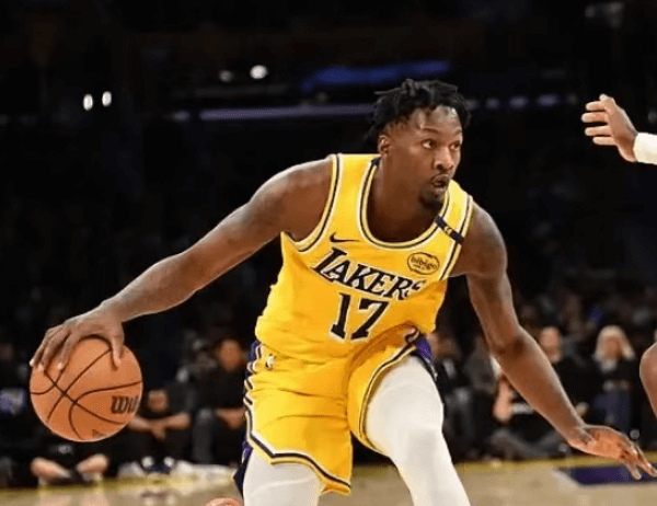 Finney Smith, un jugador importante en la lucha de los Lakers por el campeonato