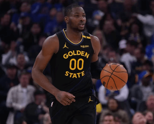 La plantilla de 185 millones de dólares de los Warriors emprende una nueva aventura