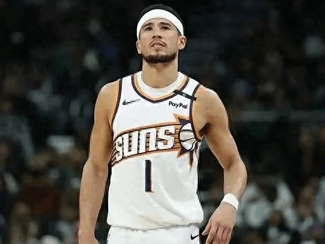 La renovación del contrato de Booker por 145 millones de dólares a 2 años establece un nuevo récord en la NBA