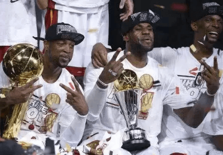 Los Reyes de los Playoffs que Hicieron Historia