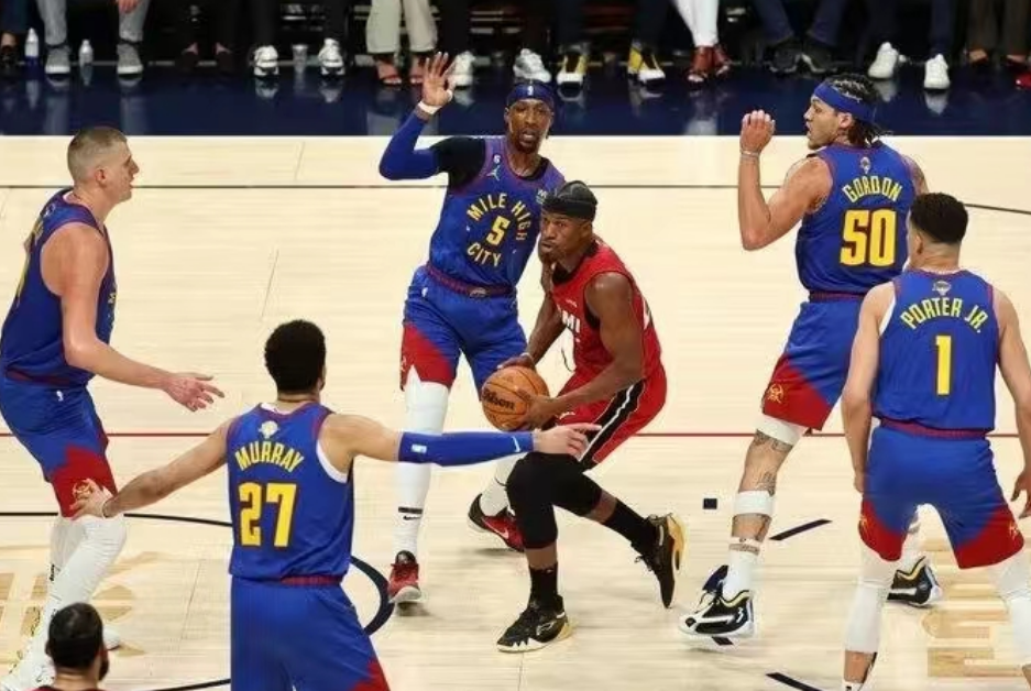 En el primer partido de las Finales de la NBA, los Heat fueron suprimidos por completo