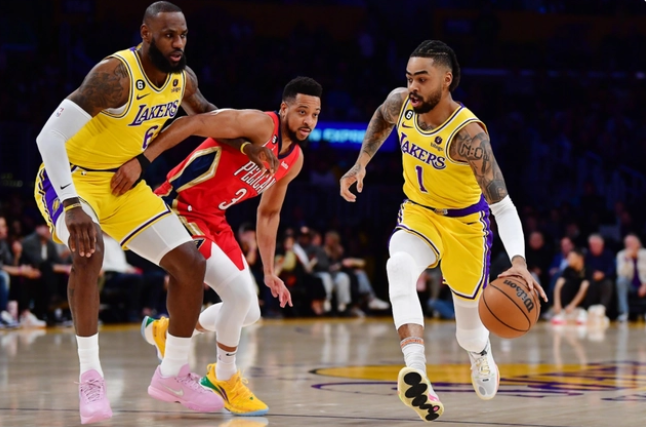 James regresa, Lakers 120-102 Pelicans