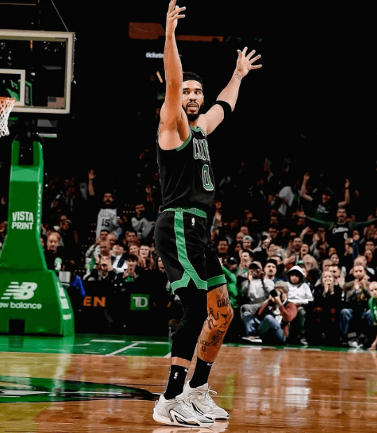 Los Celtics vencieron a los Pacers 155-104, ganando cuatro juegos consecutivos