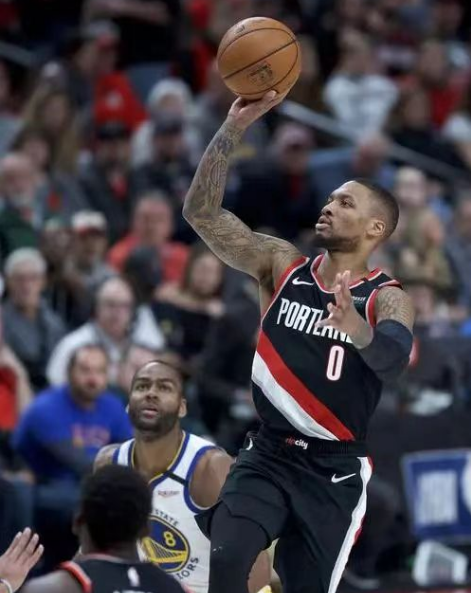 Se espera que los Nets consigan a Lillard en 6 de 1