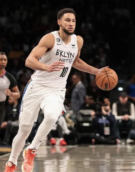 Simmons será el base titular de los Nets esta temporada